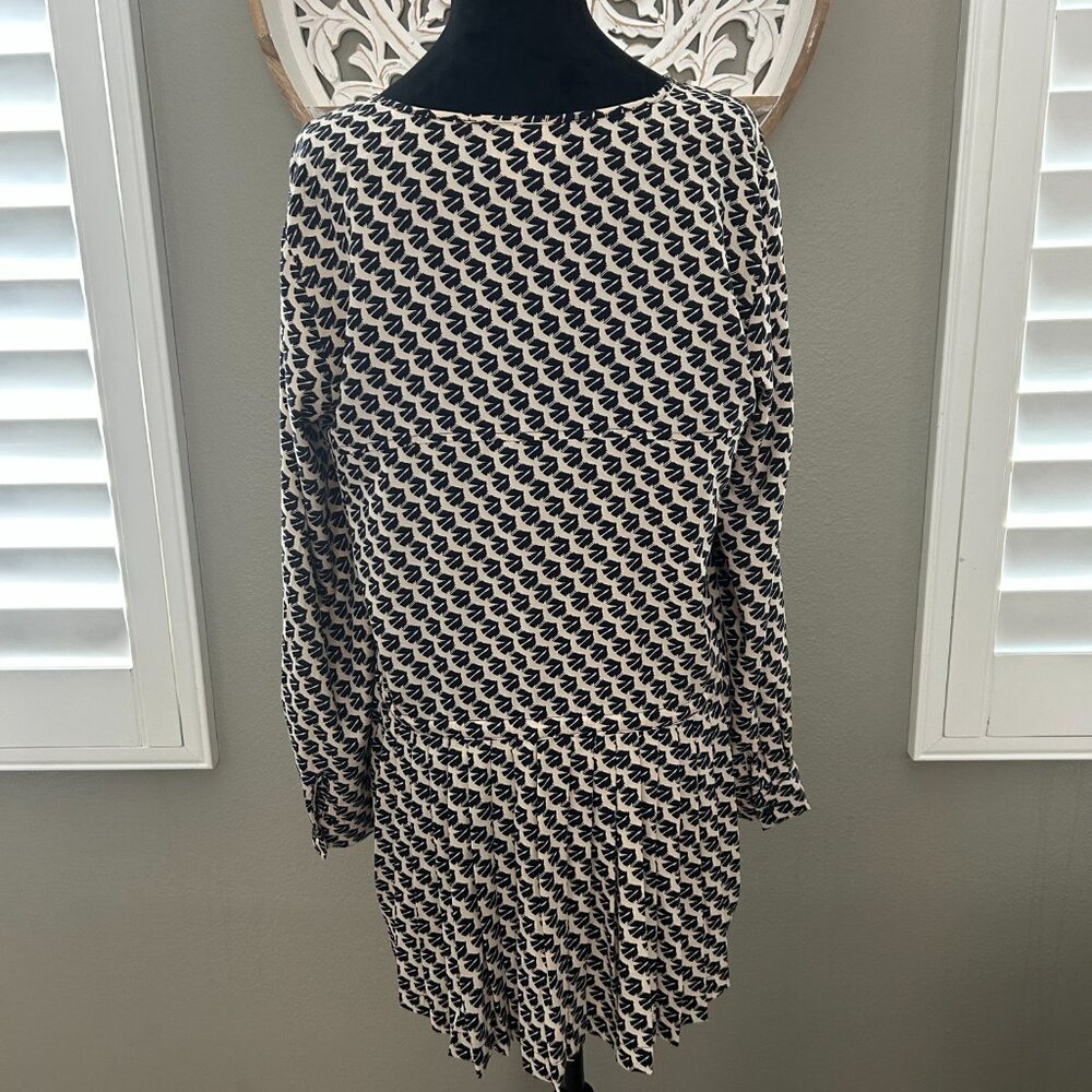 Maeve Anthropologie Bird Print Blouse Black Cream Tunic Button Front Pleated - Picture 3 of 7